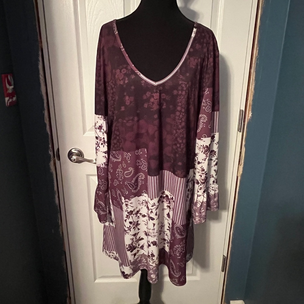 Patchwork V-Neck Women's Tunic - image 1